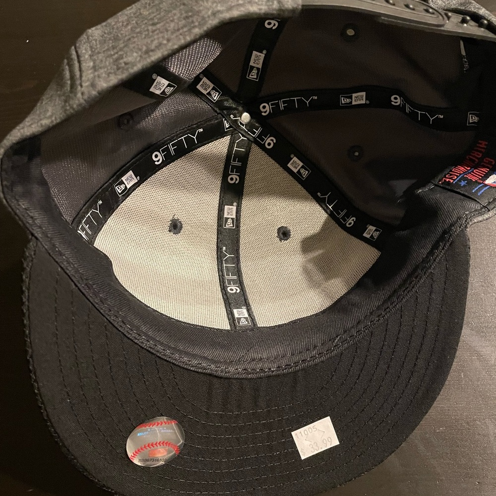 NWT Chicago Cubs 2016 World Series Champion Cap - Picture 2 of 5